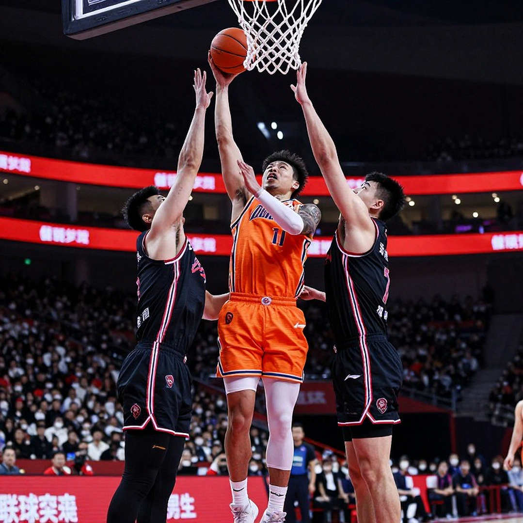 Champions 2026: 100 Thieves và Team Vitality giành vé play-off — nhưng hệ thống nào đang thực sự chiến thắng?