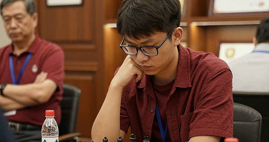 Tệp rỗng lúc 2 giờ sáng và khoảng trống thật của làng cờ vua Tệp rỗng lúc 2 giờ sáng và khoảng trống thật của làng cờ vua
