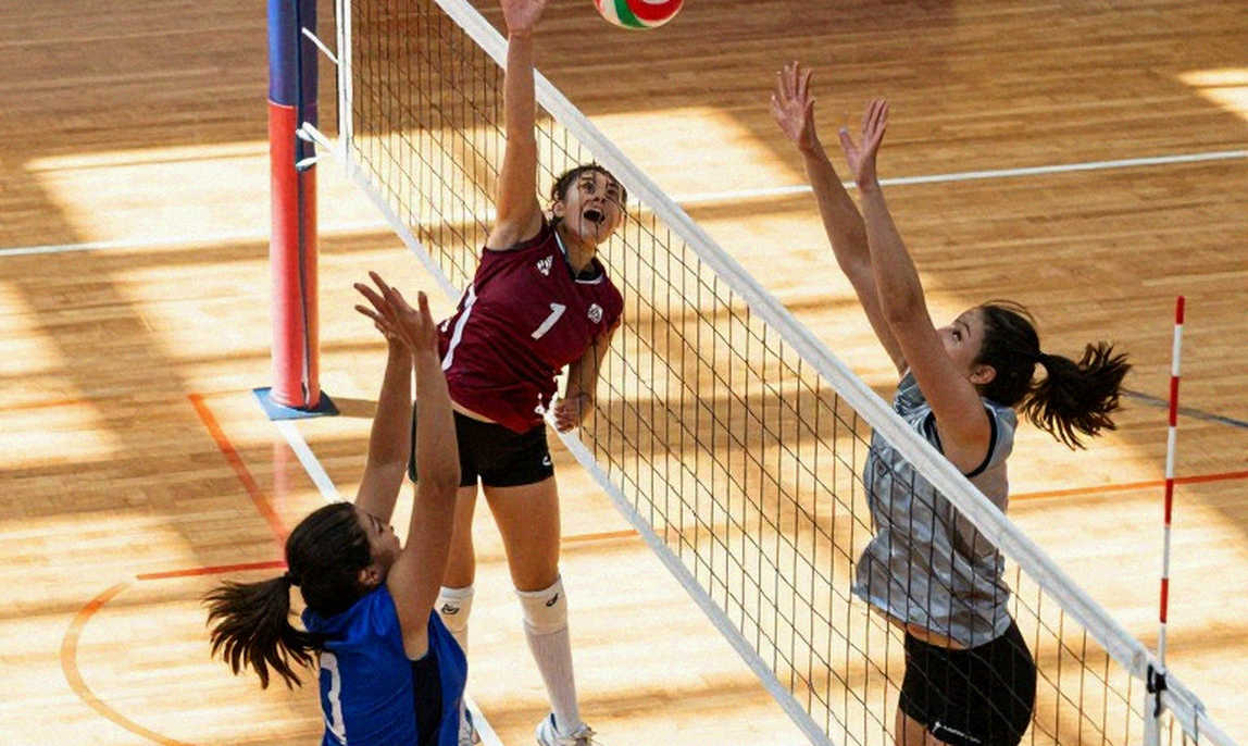 Modena Futures: Khoảng cách một tầng và cú ngã 21-11, 21-12
