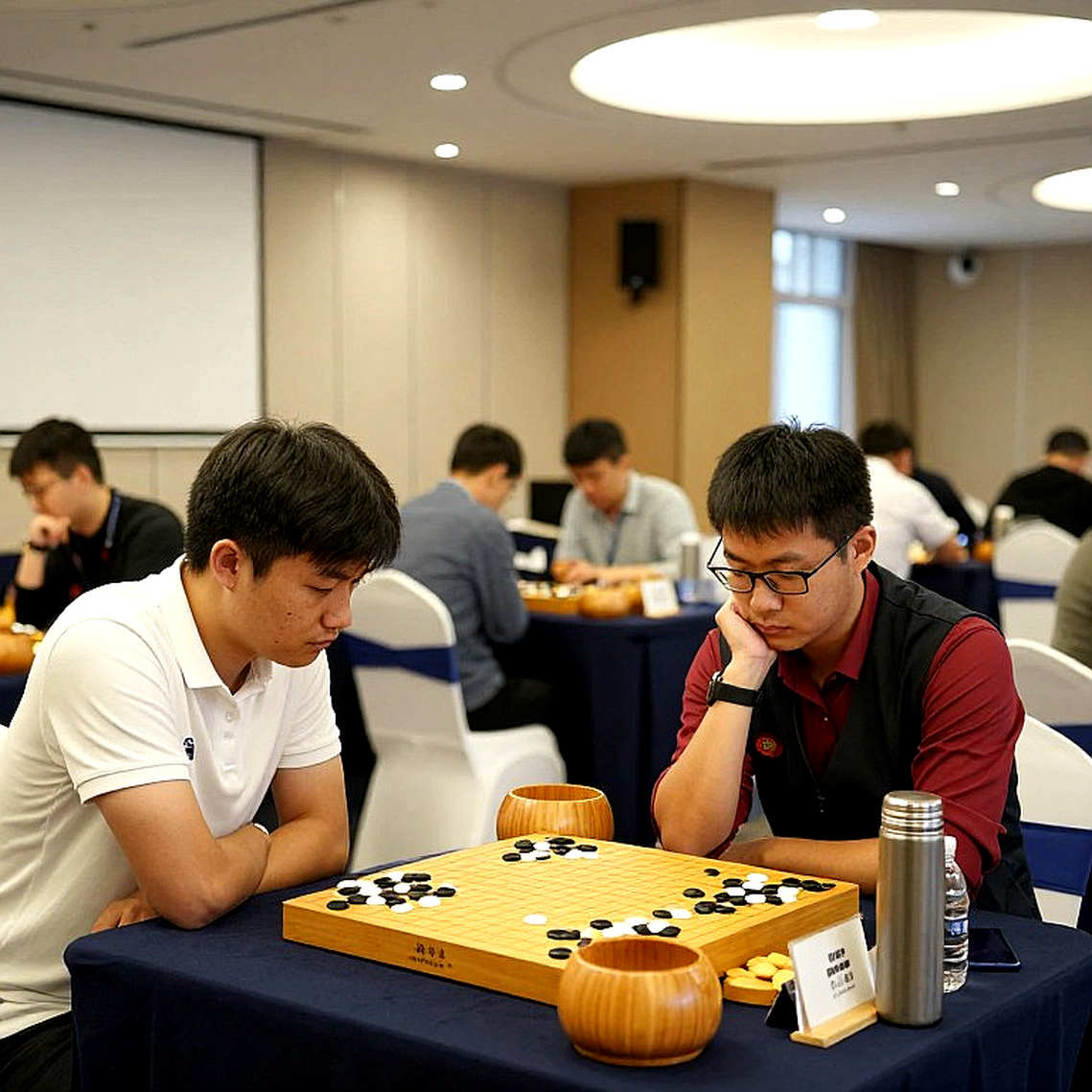 Ván 49 nước ở Bengaluru: Firouzja hạ Carlsen, nhưng điều đáng nói nằm ở điều lệ Ván 49 nước ở Bengaluru: Firouzja hạ Carlsen, nhưng điều đáng nói nằm ở điều lệ