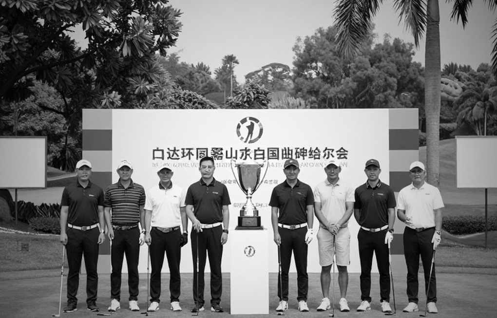 Golf chuyên nghiệp giữa hai thế giới: Dòng vốn LIV, bản sắc giải đấu và cái giá của lịch thi đấu dày